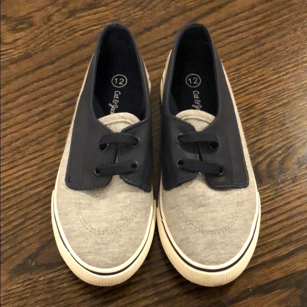 Boys casual shoes